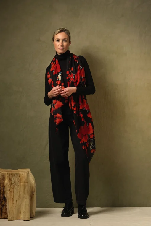 Acer Black Wool Scarf