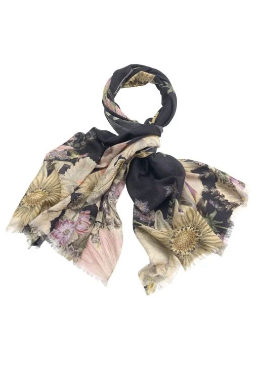 Daisy Black Wool Scarf