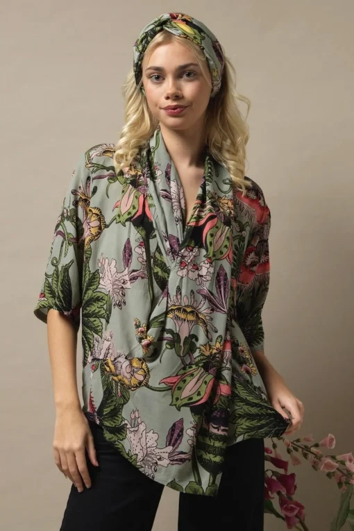 Eccentric Blooms Putty Rachel Top