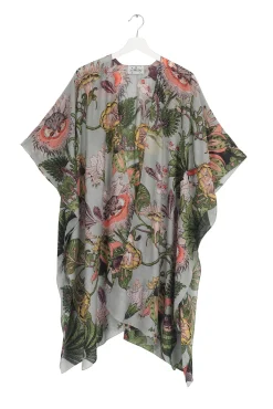 Eccentric Blooms Putty Throwover