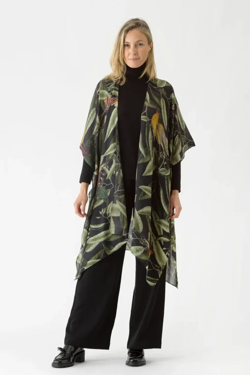 Kew Evergreen Black Wool Throwover