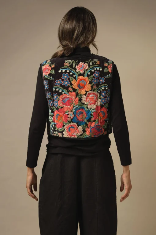 Woven Flower Black Gilet
